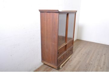 和製アンティーク　前面欅(ケヤキ)材　玉杢　筆返し天板　上品な佇まいが魅力の茶箪笥(茶棚、違い棚、飾り棚、収納棚、戸棚、キャビネット)(R-071890)