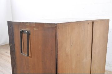 和製アンティーク　珍品!!　前面栗材　縦桟引き戸のモダンな帳場小箪笥(帳場箪笥、銭戸棚、時代箪笥、収納タンス、整理たんす、サイドボード、引き出し)(R-071891)