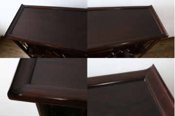 和製ビンテージ　紫檀(シタン)材　艶のある木の質感と深い色味が魅力的な飾り棚(茶棚、違い棚、戸棚、収納棚、ヴィンテージ)(R-071893)