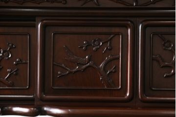 和製ビンテージ　紫檀(シタン)材　艶のある木の質感と深い色味が魅力的な飾り棚(茶棚、違い棚、戸棚、収納棚、ヴィンテージ)(R-071893)