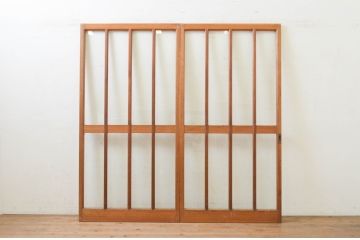 アンティーク建具　レトロな雰囲気づくりにおすすめな玄関戸2枚セット(ガラス戸、引き戸)(R-071912)