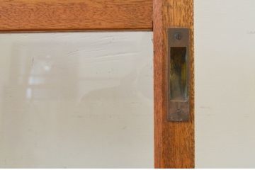 アンティーク建具　レトロな雰囲気づくりにおすすめな玄関戸2枚セット(ガラス戸、引き戸)(R-071912)