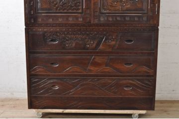 中古　美品!!　軽井沢彫り　満開に咲く桜の彫りが優美な衣装盆付きの和タンス(衣装箪笥、着物箪笥、収納箪笥、和箪笥)(R-071939)