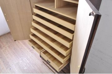 中古　美品!!　軽井沢彫り　満開に咲く桜の彫りが優美な衣装盆付きの和タンス(衣装箪笥、着物箪笥、収納箪笥、和箪笥)(R-071939)