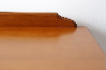 中古　横浜クラシック家具　ダニエル(Daniel)　チェストセブン(S)　シンプルなデザインと温かみのある色合いが魅力的なチェスト(サイドチェスト、引き出し、洋服タンス、衣装箪笥、収納箪笥)(R-071942)