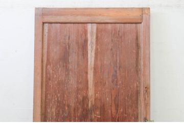 アンティーク建具　杉材　金具がアクセントの和の趣溢れる蔵戸1枚(引き戸、玄関戸)(R-071951)