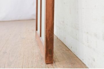 アンティーク建具　どこか懐かしい雰囲気を醸し出すモールガラス入り幅狭ガラス窓1枚(明かり取り、明り取り、引き戸)(R-071954)