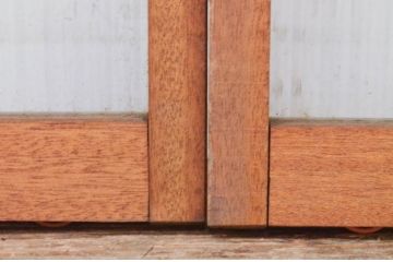 ビンテージ建具　モールガラス入り　レトロな雰囲気作りにおすすめのガラス窓2枚セット(ガラス戸、引き戸、ヴィンテージ)(R-071957)