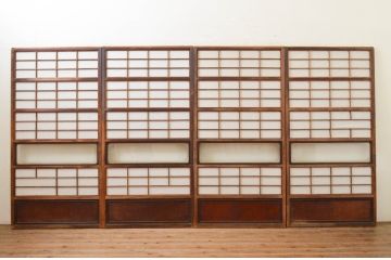 アンティーク建具　腰板欅(ケヤキ)材　どこか懐かしい雰囲気を醸し出す裏障子付き格子戸4枚セット(引き戸、障子戸、帯戸)(R-071968)