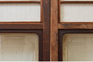 アンティーク建具　腰板欅(ケヤキ)材　どこか懐かしい雰囲気を醸し出す裏障子付き格子戸4枚セット(引き戸、障子戸、帯戸)(R-071968)