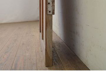 アンティーク建具　昭和レトロな雰囲気漂う幅狭ガラス扉1枚(ドア)(R-071974)