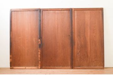 アンティーク建具　落ち着いた和の空間を演出する板戸3枚セット(引き戸)(R-071976)