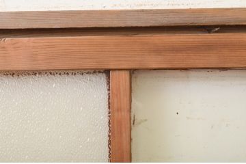 アンティーク建具　ペイント仕上げ限定　昭和レトロな雰囲気漂うガラス戸1枚(引き戸)(R-071979)
