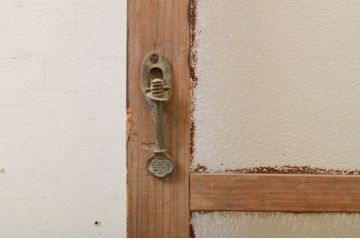アンティーク建具　ペイント仕上げ限定　昭和レトロな雰囲気漂うガラス戸1枚(引き戸)(R-071979)
