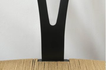 中古　美品!!　北欧家具　デンマーク　老舗家具メーカーCARL HANSEN & SON(カール・ハンセン&サン)の洗練されたデザインが目を惹くYチェア4脚セット(ワイチェア、ダイニングチェア、アームチェア、椅子、イス)(定価4脚で約35万円)(R-072003)