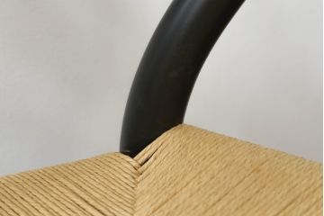 中古　美品!!　北欧家具　デンマーク　老舗家具メーカーCARL HANSEN & SON(カール・ハンセン&サン)の洗練されたデザインが目を惹くYチェア4脚セット(ワイチェア、ダイニングチェア、アームチェア、椅子、イス)(定価4脚で約35万円)(R-072003)