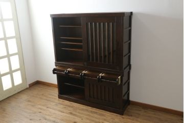 中古　星野民芸(星野民藝)　落ち着いたシックな色合いが魅力のキャビネット(水屋箪笥、食器棚、収納棚、戸棚)(R-072004)