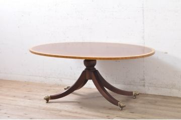 中古　美品　アメリカ高級家具　COUN CILL(カウンシル)　マホガニー材　高級感漂う佇まいが魅力のダイニングテーブル(カンセル、2人掛け、4人掛け、食卓)(定価約35万円)(R-072008)
