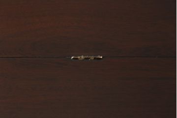 イギリスアンティーク　マホガニー材　小振りながらも機能性抜群!! コンソールテーブル型のライティングビューロー(ワークデスク、在宅用、在宅ワーク用、英国)(R-072011)