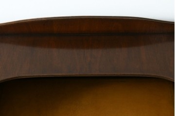 イギリスアンティーク　マホガニー材　洗練されたデザインが魅力のレザートップコンソールデスク　(R-072012)
