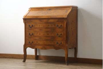 中古　上品な佇まいで空間を引き立てる象嵌入りライティングビューロー(机、ワークデスク、在宅ワーク用、在宅用、引き出し、チェスト)(R-072015)