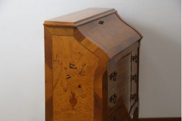 中古　上品な佇まいで空間を引き立てる象嵌入りライティングビューロー(机、ワークデスク、在宅ワーク用、在宅用、引き出し、チェスト)(R-072015)