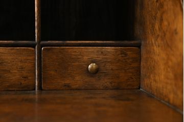 イギリスアンティーク　オーク材　落ち着いた佇まいが魅力の小振りなライティングビューロー(ワークデスク、簿記机、在宅用、在宅ワーク用、英国)(R-072016)