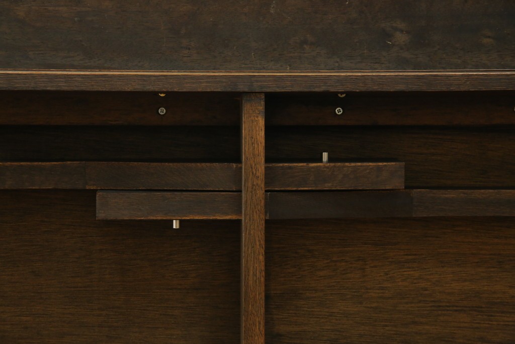 和製ヴィンテージ　職人手作り高級家具　神戸洋家具　ナラ材　和洋どちらの空間にもおすすめのシンプルなエクステンションテーブル　(R-072017)