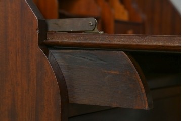 イギリスアンティーク　マホガニー材　猫脚がおしゃれなライティングビューロー　(R-072022)