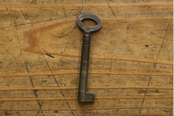 イギリスアンティーク　マホガニー材　猫脚がおしゃれなライティングビューロー　(R-072022)