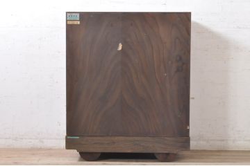 中古　岩谷堂箪笥　迫力ある杢目と厚みのある金具が存在感を放つ車箪笥(和タンス、収納たんす、整理箪笥、引き出し、サイドチェスト、サイドボード)(R-072024)