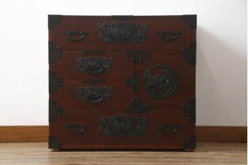中古　美品!!　漆塗り　仙台民芸箪笥(仙台箪笥)　力強い杢目が目を引く車箪笥(小箪笥、収納タンス、チェスト、引き出し)(定価約55万円)(R-072025)
