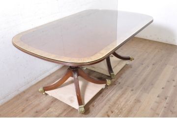 中古　美品!!　アメリカ高級家具　COUN CILL(カウンシル)　マホガニー材　ガラス天板付き　高級感漂う佇まいが魅力のダイニングテーブル(カンセル、4人掛け、6人掛け)(定価約90万円)(R-072033)