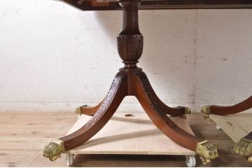 中古　美品!!　アメリカ高級家具　COUN CILL(カウンシル)　マホガニー材　ガラス天板付き　高級感漂う佇まいが魅力のダイニングテーブル(カンセル、4人掛け、6人掛け)(定価約90万円)(R-072033)