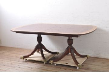 中古　美品!!　アメリカ高級家具　COUN CILL(カウンシル)　マホガニー材　ガラス天板付き　高級感漂う佇まいが魅力のダイニングテーブル(カンセル、4人掛け、6人掛け)(定価約90万円)(R-072033)