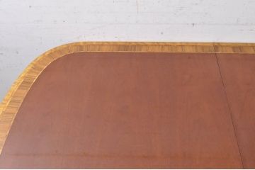 中古　美品!!　アメリカ高級家具　COUN CILL(カウンシル)　マホガニー材　ガラス天板付き　高級感漂う佇まいが魅力のダイニングテーブル(カンセル、4人掛け、6人掛け)(定価約90万円)(R-072033)