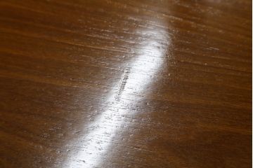 中古　美品!!　バロッサバレンティ(VARO,S.A. VALENTI)　しっかりとした脚のつくりが魅力的なダイニングテーブル(4人掛け、6人掛け、食卓)(定価約105万円)(R-072034)