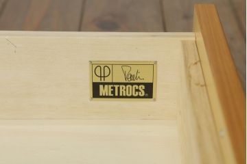 中古　美品!!　METROCS(メトロクス)　Pierre Paulin(ピエール・ポラン)　シンプルでおしゃれなデスク(片袖机、ワークデスク、在宅用、在宅ワーク用)(定価約20万円)(R-072036)