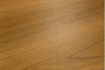 中古　美品　TECTA(テクタ)　チェリー材　モダンでユニークなデザインがお洒落なテーブル(M21、ダイニングテーブル、4人掛け、6人掛け)(定価約65万円)(R-072038)