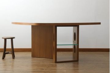 中古　美品　TECTA(テクタ)　チェリー材　モダンでユニークなデザインがお洒落なテーブル(M21、ダイニングテーブル、4人掛け、6人掛け)(定価約65万円)(R-072039)