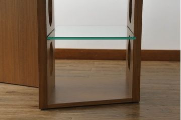 中古　美品　TECTA(テクタ)　チェリー材　モダンでユニークなデザインがお洒落なテーブル(M21、ダイニングテーブル、4人掛け、6人掛け)(定価約65万円)(R-072039)