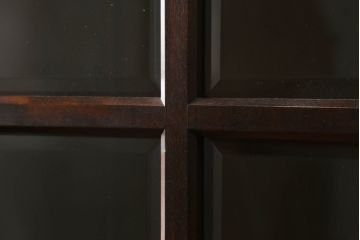 中古　美品　北海道民芸家具　美しい木肌とシックな佇まいが魅力的なキャビネット(食器棚、収納棚、戸棚、カップボード、飾り棚、本箱)(R-072042)