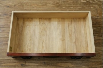 中古　岩谷堂箪笥　迫力のある杢目が魅力的なサイドボード　(R-072044)