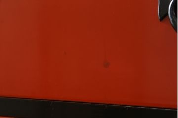 中古　美品!!　希少モデル　赤黒呂塗り　藤原塗り　朱塗り　色のコントラストが鮮やかで美しい岩谷堂箪笥(整理箪笥、収納箪笥、衣装箪笥、和箪笥、引き出し)(定価約110万円)(R-072046)
