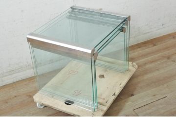イタリアビンテージ　Gallotti&Radice(ガロッティ&ラディス)　シンプルでモダンなデザインのガラスネストテーブル(サイドテーブル、カフェテーブル、ヴィンテージ)(R-072053)