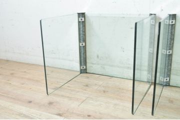 イタリアビンテージ　Gallotti&Radice(ガロッティ&ラディス)　シンプルでモダンなデザインのガラスネストテーブル(サイドテーブル、カフェテーブル、ヴィンテージ)(R-072053)