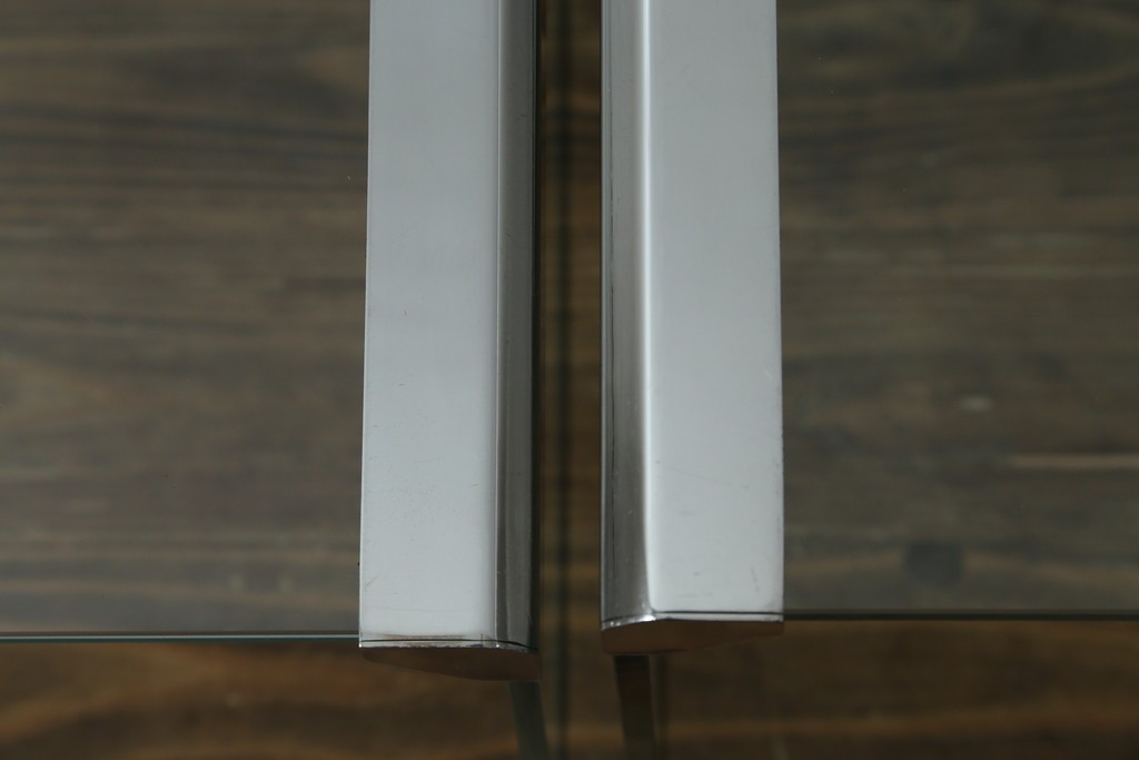 イタリアヴィンテージ　Gallotti&Radice(ガロッティ&ラディス)　シンプルでモダンなデザインのガラスネストテーブル　(R-072053)