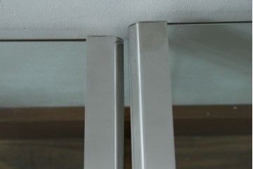 イタリアヴィンテージ　Gallotti&Radice(ガロッティ&ラディス)　シンプルでモダンなデザインのガラスネストテーブル　(R-072053)