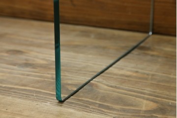 イタリアヴィンテージ　Gallotti&Radice(ガロッティ&ラディス)　シンプルでモダンなデザインのガラスネストテーブル　(R-072053)