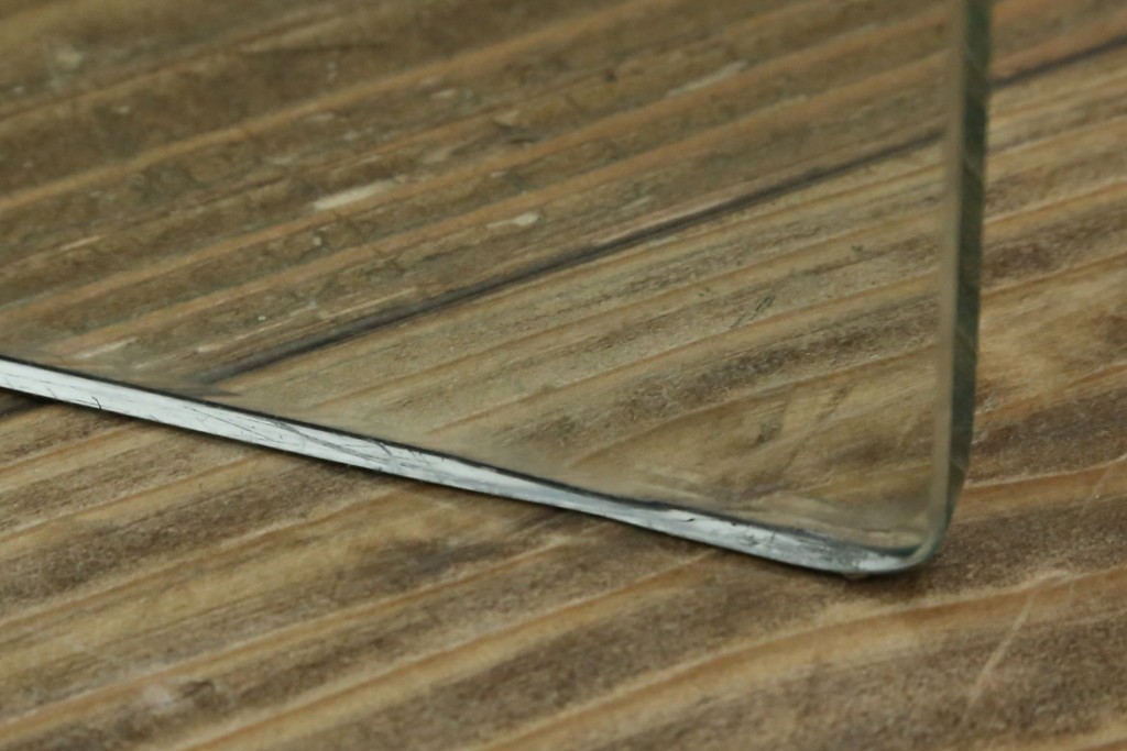 イタリアヴィンテージ　Gallotti&Radice(ガロッティ&ラディス)　シンプルでモダンなデザインのガラスネストテーブル　(R-072053)